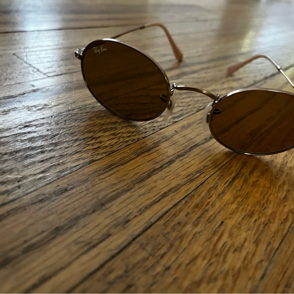 Ray-Ban Oval Sunglasses with Dark Lenses